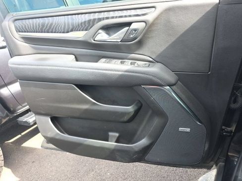 Used 2024 GMC Yukon Denali AWD/4WD image 9