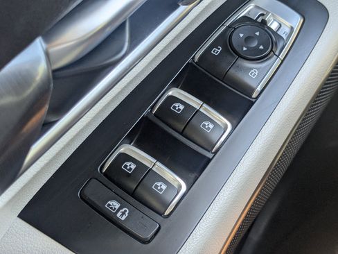 Certified 2024 Kia Telluride S image 31