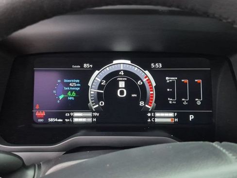 Used 2025 Toyota Tundra Limited AWD/4WD image 11