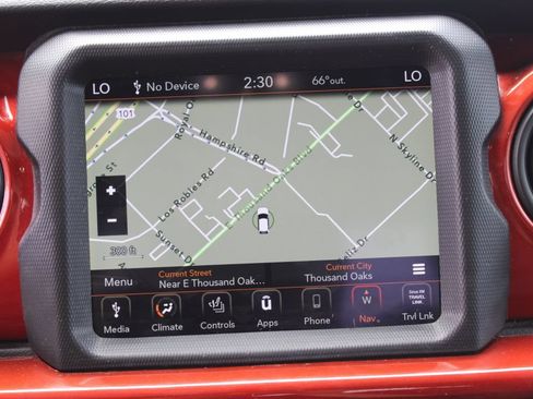 Used 2021 Jeep Gladiator Sport AWD/4WD image 19