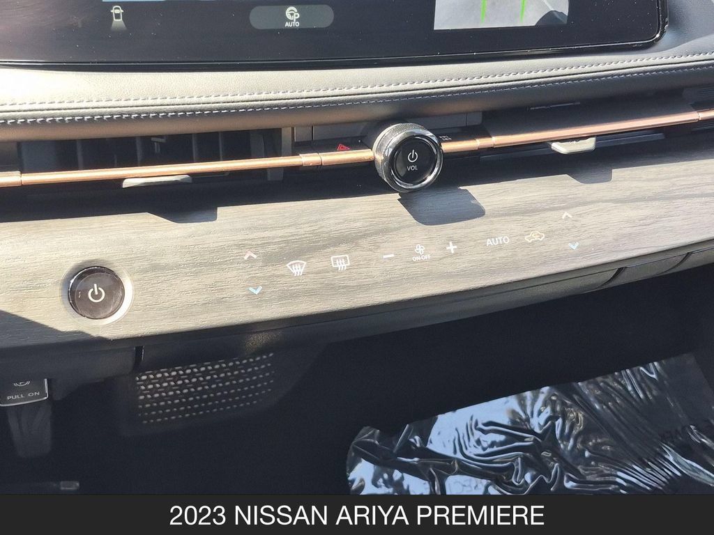 Used 2023 Nissan Ariya FWD image 24