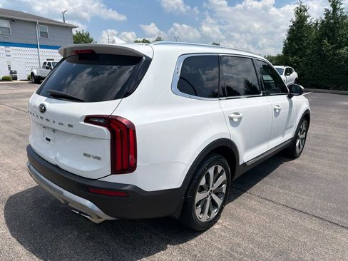 Used 2020 Kia Telluride EX w/ EX Premium Package FWD image 5