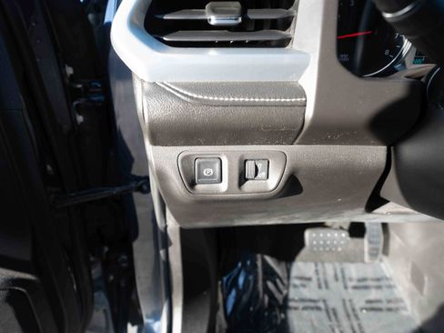 Used 2018 GMC Acadia SLT image 11