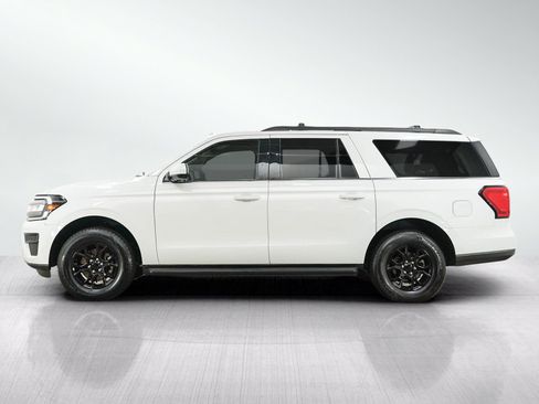 Used 2024 Ford Expedition Max XLT AWD/4WD image 2