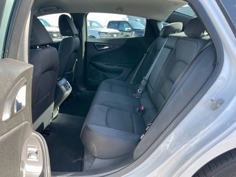 Used 2023 Chevrolet Malibu LT FWD image 8