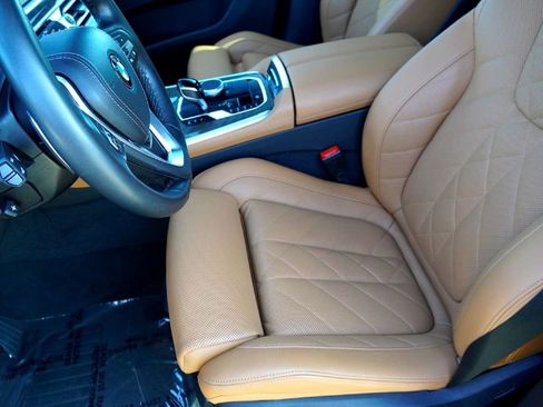 Used 2023 BMW X5 xDrive40i image 11