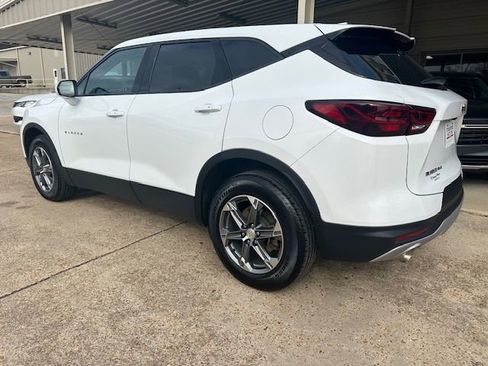 Used 2023 Chevrolet Blazer LT image 9