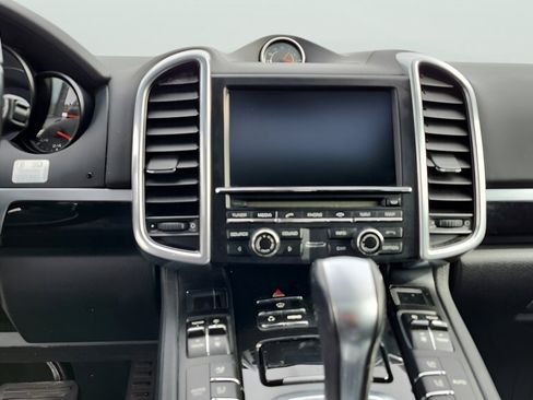 Used 2013 Porsche Cayenne Diesel image 20