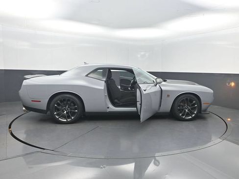 Used 2021 Dodge Challenger R/T Scat Pack RWD image 32