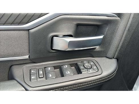 Used 2025 RAM 2500 Big Horn AWD/4WD image 19