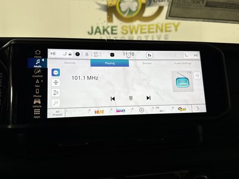 New 2026 Jeep Gladiator Rubicon w/ Technology Group image 21