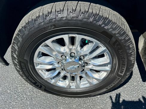 Used 2020 Chevrolet Silverado 3500 High Country AWD/4WD image 24