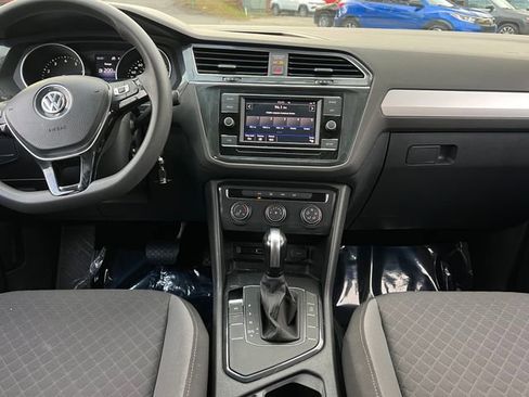 Used 2019 Volkswagen Tiguan S image 16