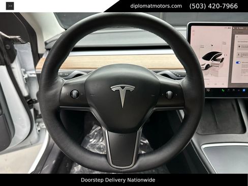 Used 2022 Tesla Model 3 image 27
