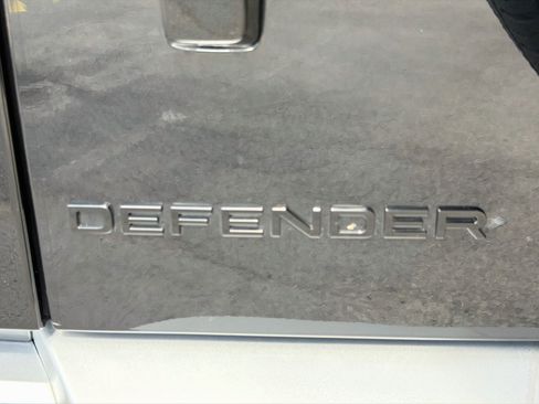 Used 2025 Land Rover Defender 110 S AWD/4WD image 11