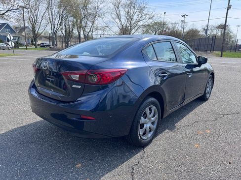Used 2015 MAZDA MAZDA3 i SV image 6