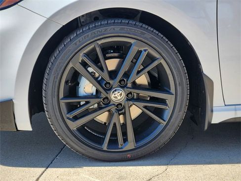 New 2026 Toyota Camry Hybrid image 8