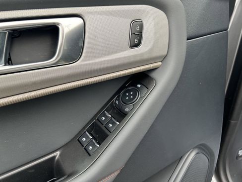 New 2026 Ford Explorer Active AWD/4WD image 14