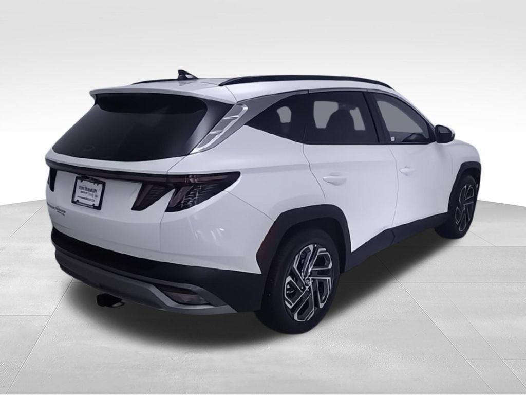 Used 2025 Hyundai Tucson Limited FWD image 9