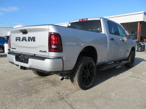 Used 2026 RAM 2500 Big Horn AWD/4WD image 4