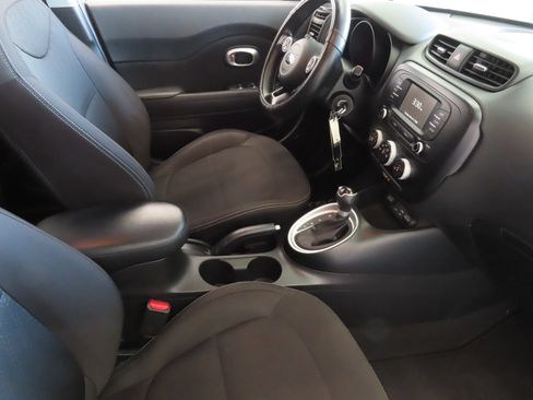 Used 2019 Kia Soul image 24