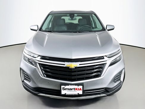 Used 2024 Chevrolet Equinox LT image 2