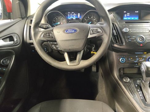 Used 2016 Ford Focus SE FWD image 22