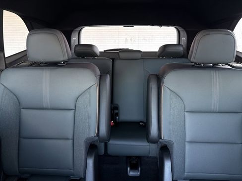 New 2026 GMC Acadia AT4 image 19