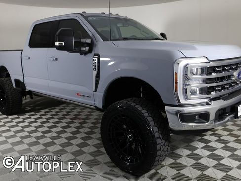 Used 2026 Ford F250 Lariat w/ Tremor Off-Road Package image 3