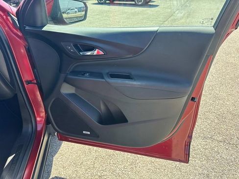Used 2022 Chevrolet Equinox RS w/ RS Leather Package FWD image 26