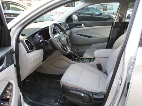 Used 2019 Hyundai Tucson SE AWD/4WD image 9