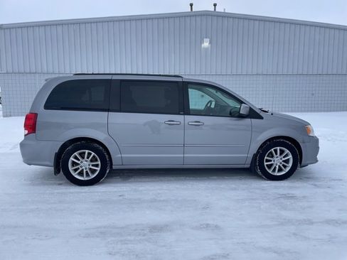 Used 2014 Dodge Grand Caravan SXT w/ Security Group image 16