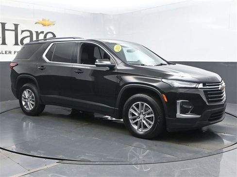 Used 2023 Chevrolet Traverse LT image 6