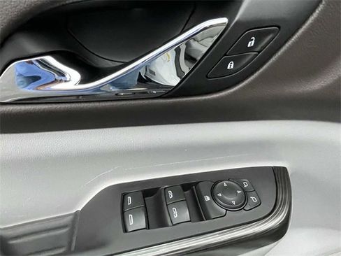 Certified 2020 GMC Acadia SLT image 17