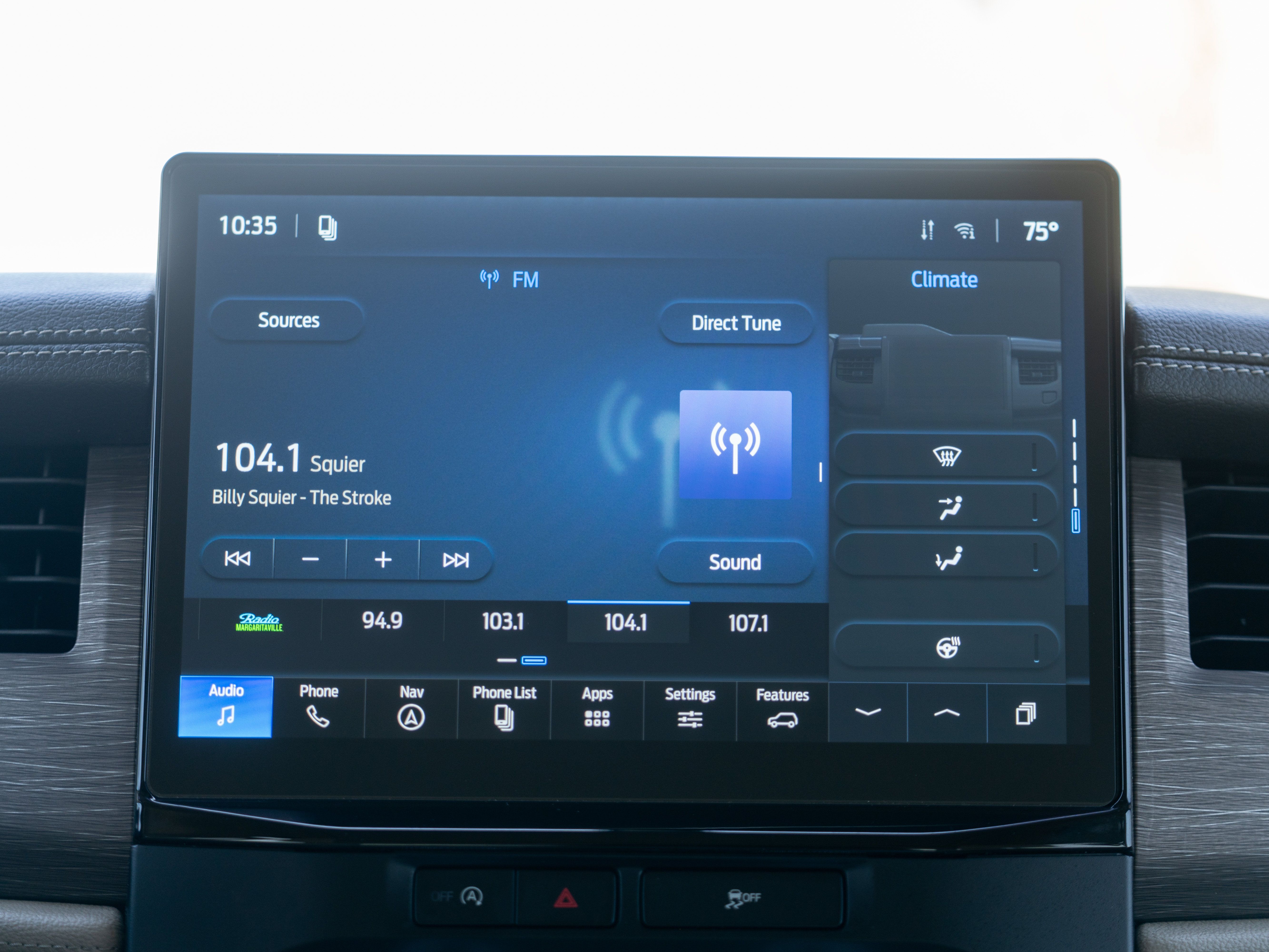 Used 2024 Ford Expedition Limited AWD/4WD image 16