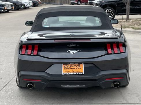 Used 2024 Ford Mustang Premium image 5