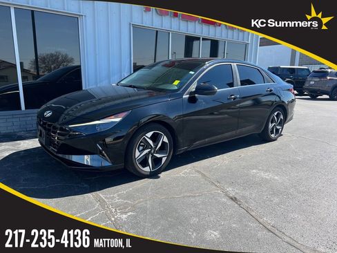Used 2022 Hyundai Elantra SEL w/ Convenience + Premium Package image 1