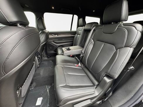 New 2025 Jeep Grand Cherokee L Limited w/ Black Appearance Package image 27