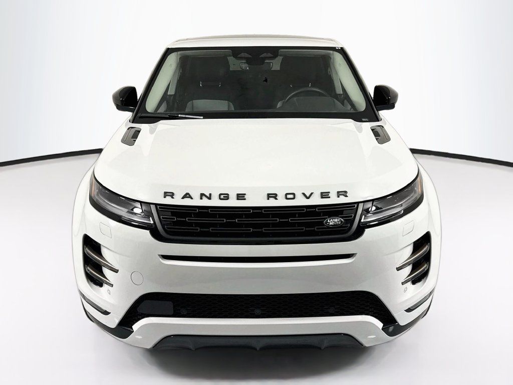 Used 2024 Land Rover Range Rover Evoque Dynamic SE AWD/4WD image 2