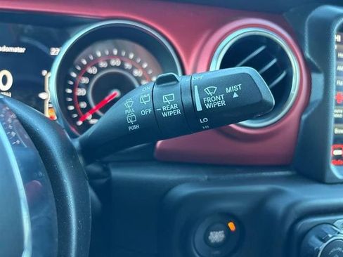 Certified 2021 Jeep Wrangler Unlimited Rubicon w/ Xtreme Recon 35" Tire Package image 29