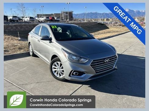 Used 2021 Hyundai Accent SEL image 1