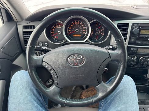 Used 2006 Toyota 4Runner Limited image 9