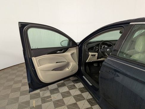 Used 2018 Buick Regal Preferred w/ Driver Confidence Package #1 image 13