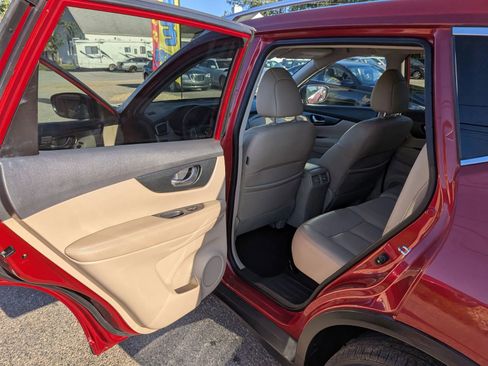 Used 2016 Nissan Rogue SL AWD/4WD image 25