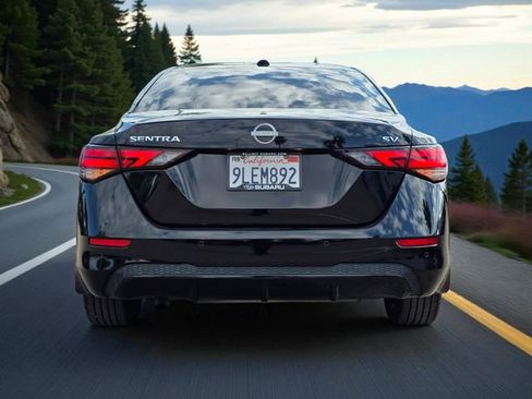 Used 2024 Nissan Sentra SV w/ SV Premium Package image 6