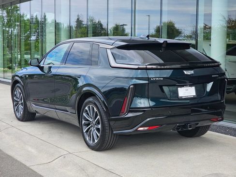 Used 2024 Cadillac Lyriq Sport AWD/4WD image 3