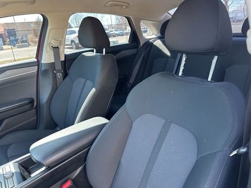 Used 2022 Kia K5 LXS image 8