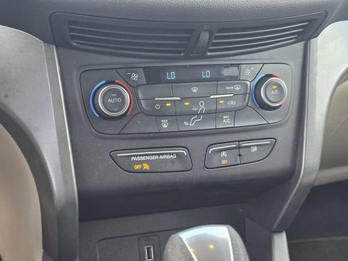 Used 2017 Ford Escape SE AWD/4WD image 20
