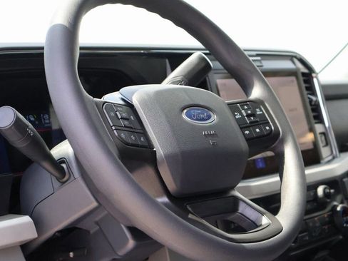 New 2026 Ford F250 XLT w/ XLT Premium Package AWD/4WD image 24