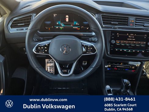 Certified 2022 Volkswagen Tiguan SE R-Line image 12